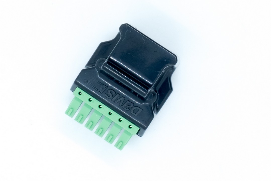 A Davis Instruments RJ adaptor showing the connector that plugs into the EnviroMonitor Node.