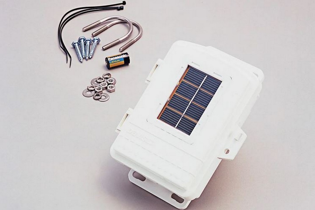 The Davis Long Range Repeater has a solar panel on the front cover and comes with mounting hardware and a backup battery.